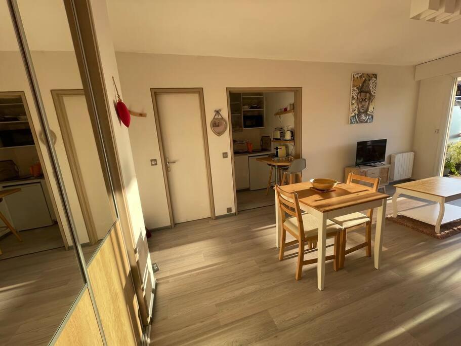 Petit Studio Zen Avec Parking Gratuit Reserve Apartment Houlgate Exterior photo